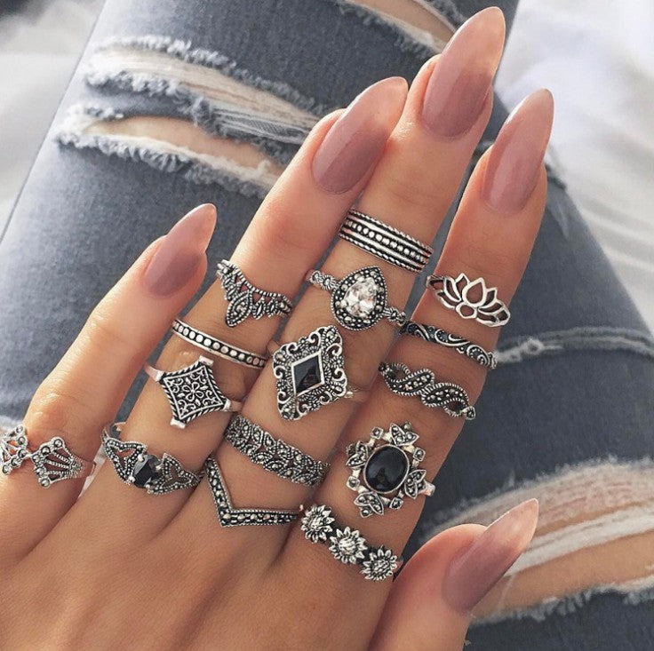 Hazel Blues® | 15 Piece Alloy Vintage Ring Set