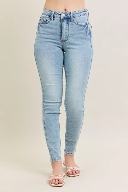 Hazel Blues® | Judy Blue Mr Tummy Control Vintage Wash Skinny Jeans