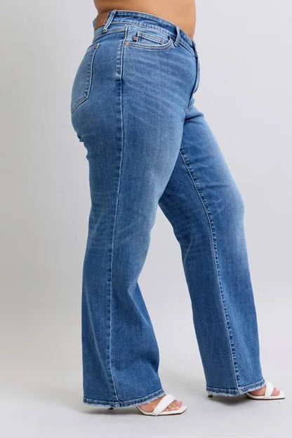 Hazel Blues® | Judy Blue High Waist V-Front Vintage Wash Straight Jeans